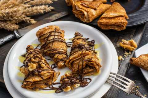 Crepas de harina integral con chocolate y miel